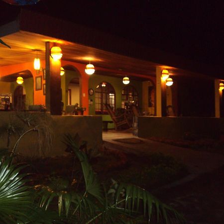 Aparthotel Villa Pacande & Rooms Pilas Екстериор снимка