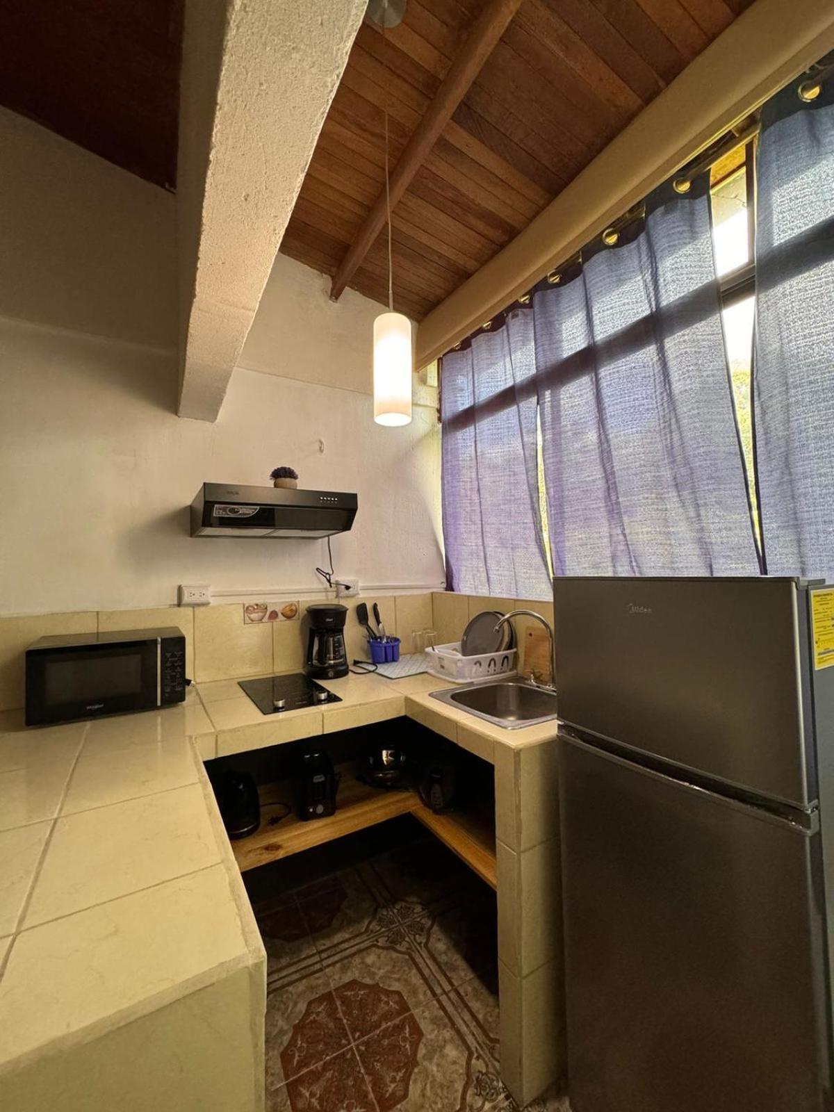 Aparthotel Villa Pacande & Rooms Pilas Стая снимка