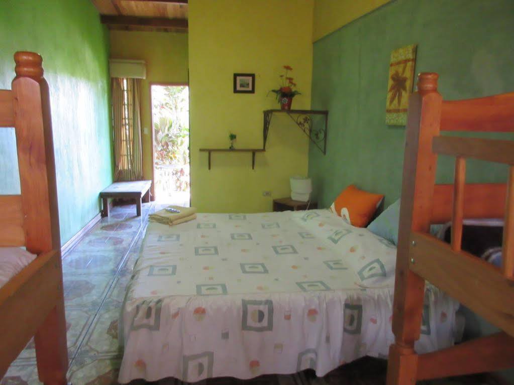 Aparthotel Villa Pacande & Rooms Pilas Екстериор снимка