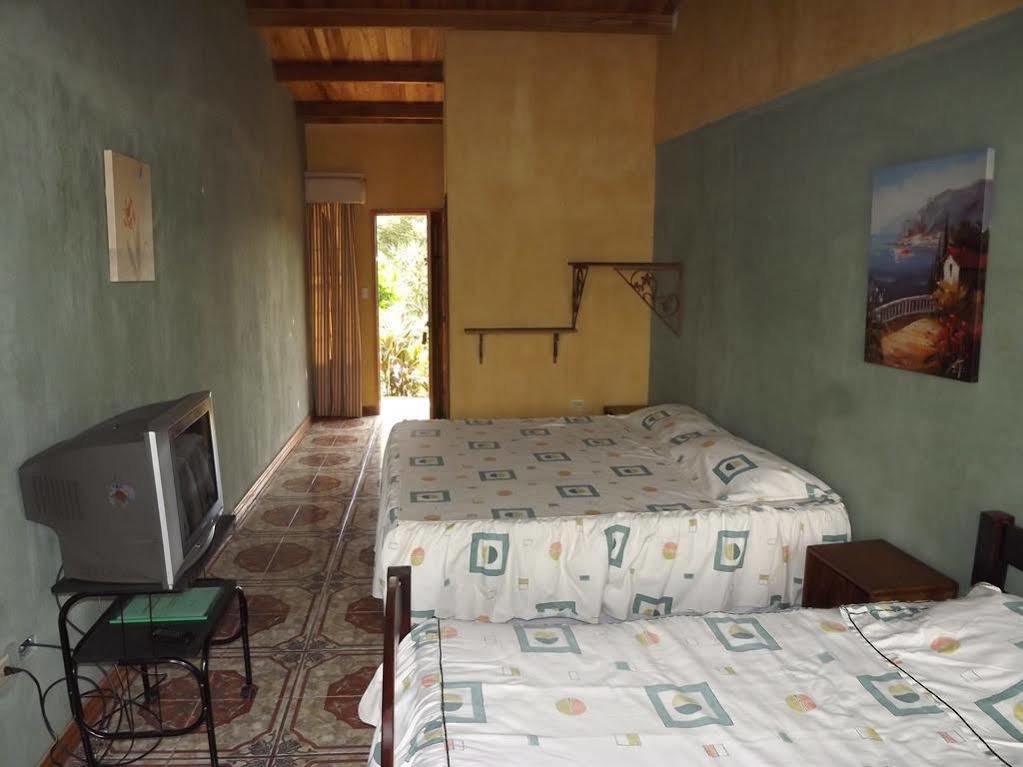 Aparthotel Villa Pacande & Rooms Pilas Екстериор снимка
